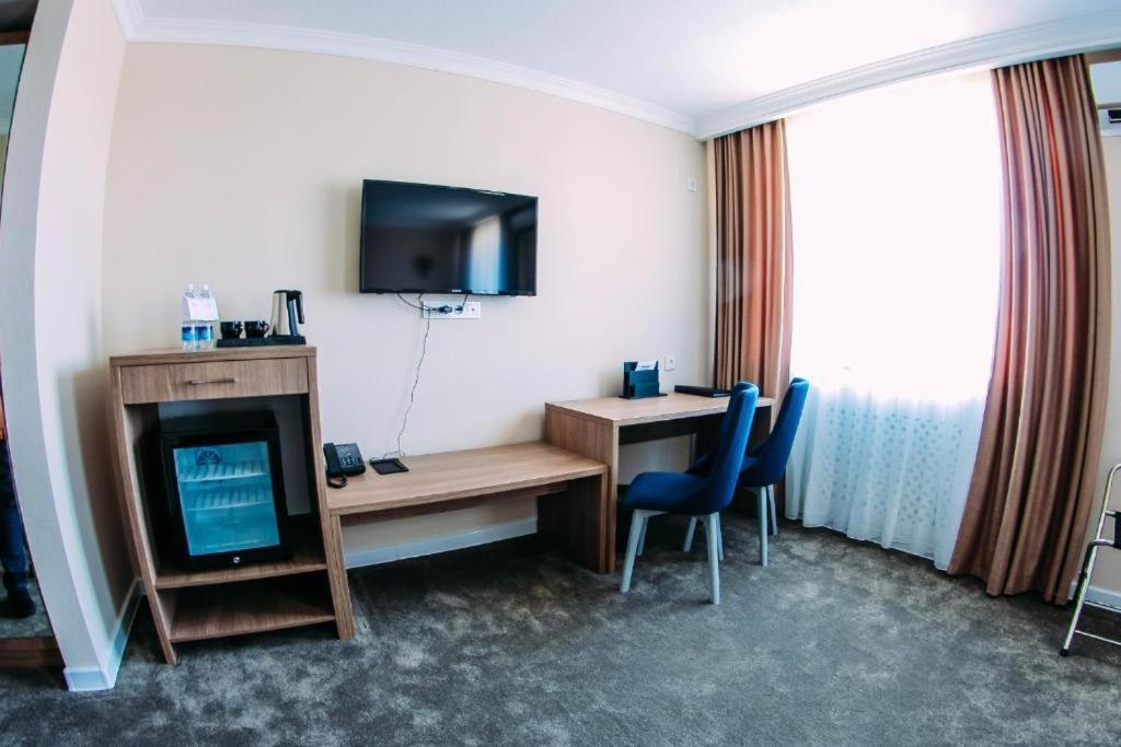 Osh Grand Hotel Chavo Luaran gambar